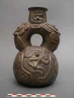 Robo en Museo UNT>Pieza única robada<TD valing=