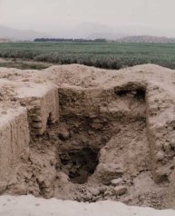 Destrucción de Huaca Faña>Forado abierto minando la huaca
<TD valing=