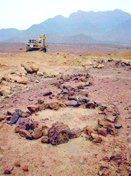 Destrucción de geoglifos por maquinaria de Chavimochic