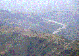 Vista de Marca Huamachuco>
<br>
Fotos aereas y textos : Esposos John y Theresa Topic
<HR>
<A HREF=