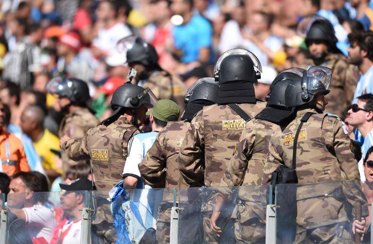 WC - 2014 - fbl - Mundial - Brasil - GrupoB - ESP - CHI - BRA - policía - justicia