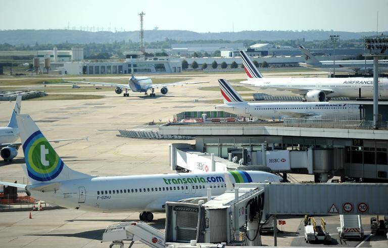 Francia - transporte - aviación - sindicatos