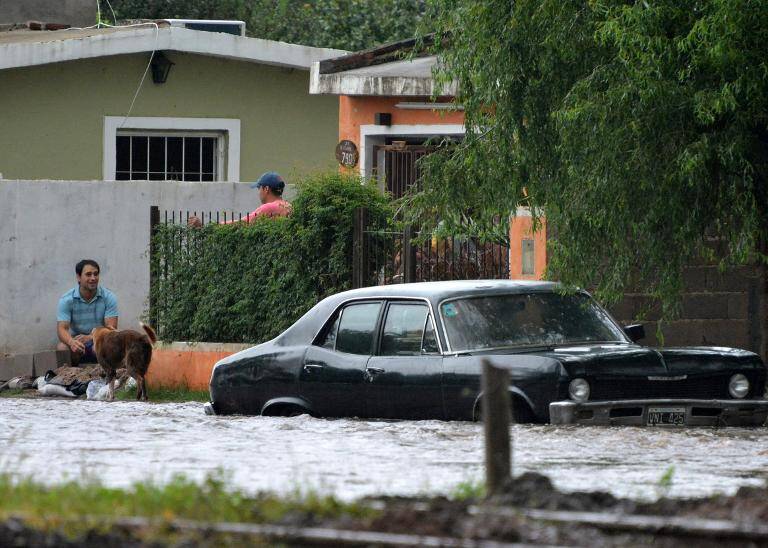 Argentina - inundaciones - meteorología - criminalidad
