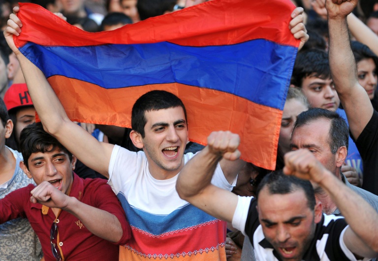 Armenia - manifestaciones - poltica - electricidad - economa - energa
