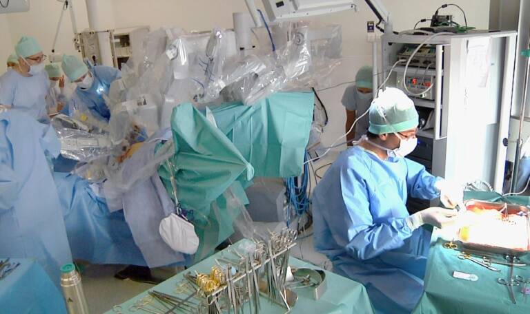 Francia,medicina,robots,ciencia,hospital,salud