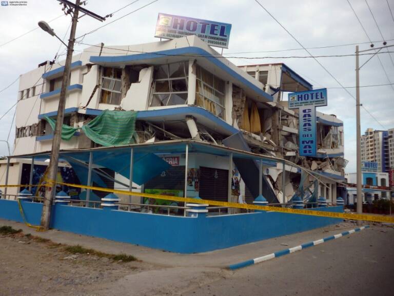 Ecuador,terremoto,emergencia,Correa