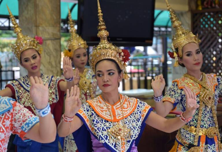 Tailandia, racismo, sociedad, ocio, publicidad, Internet, medios