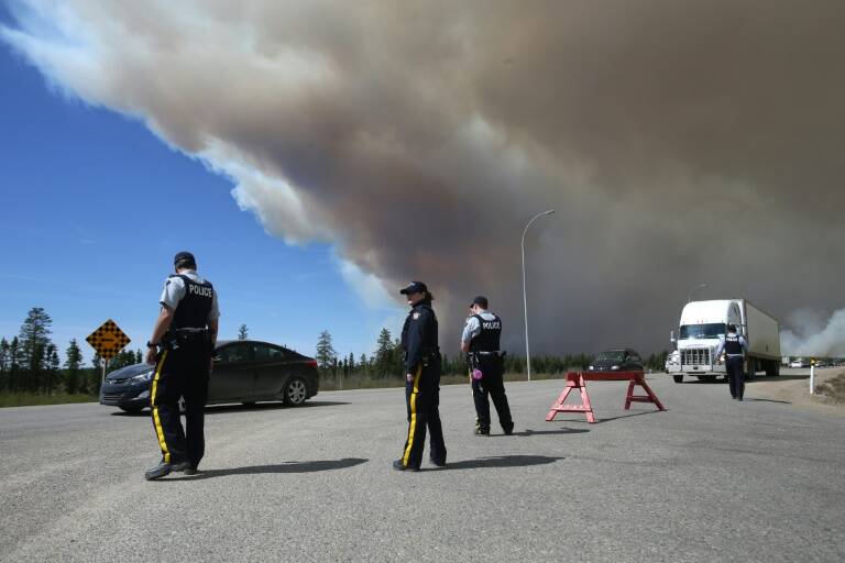 Canadá,incendio,bosques,emergencia,petróleo