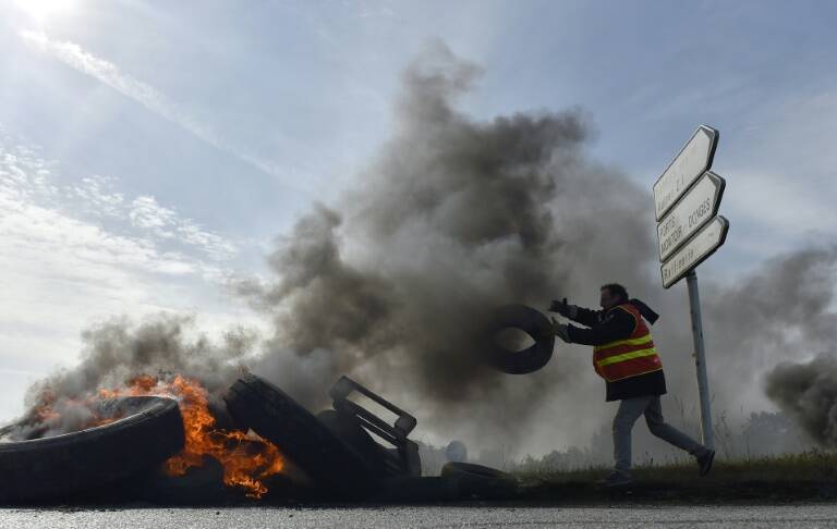 Francia,sociedad,transporte,poltica,economa