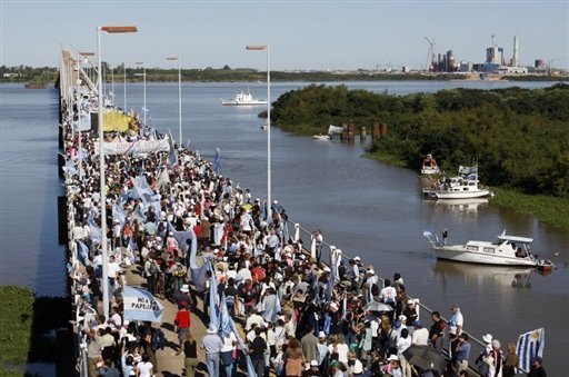 Uruguay - economa - diplomacia - elecciones - medioambiente - Argentina - industria