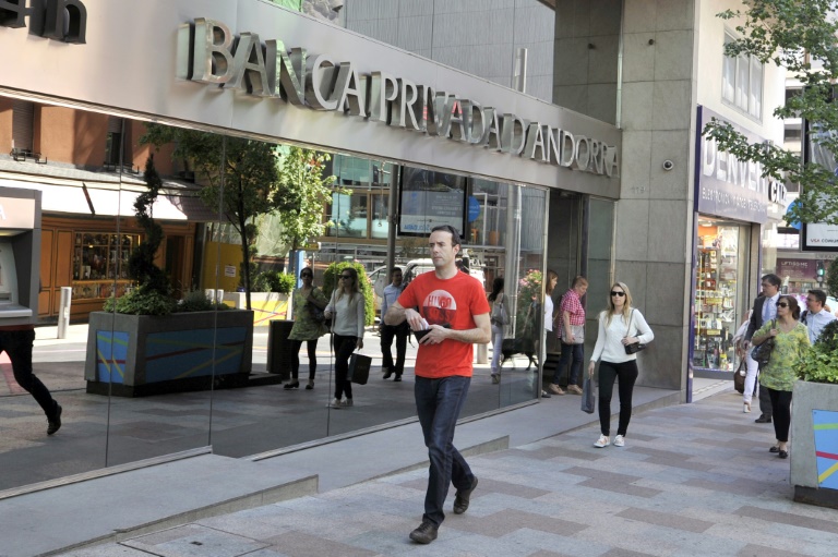 Andorra - EEUU - bancos - fusiones - fraude - economa