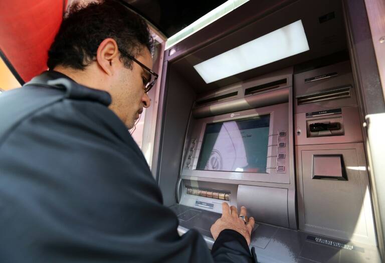 Iran - economía - política - bancos - EEUU