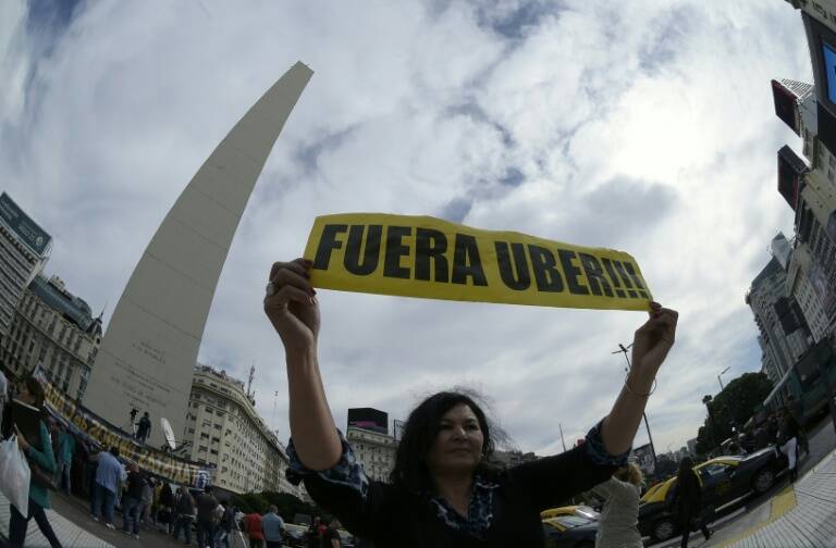 Argentina - transporte - sindicatos - taxis - manifestaciones