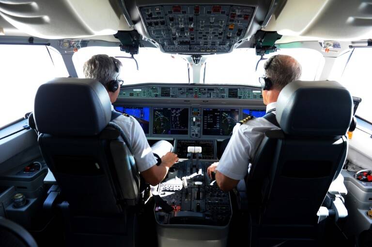 Canadá,UE,utilidades,transporte,aviación