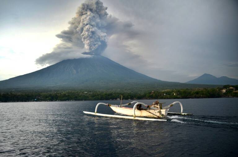 Indonsie - volcan - tourisme - transport