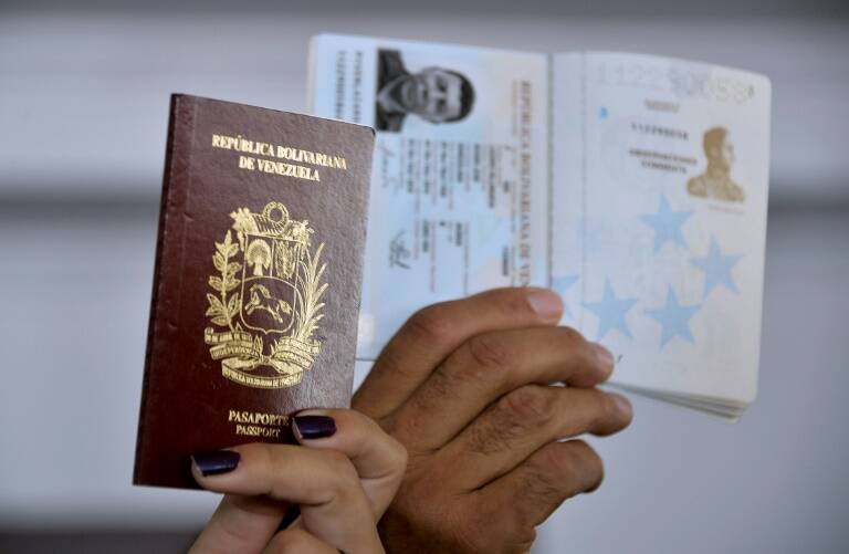 Venezuela - viajes - pasaportes - corrupción