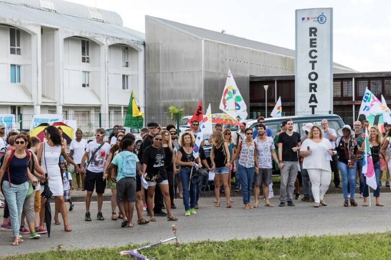 Francia,Guayana,sindicatos,gobierno,huelga,trabajo