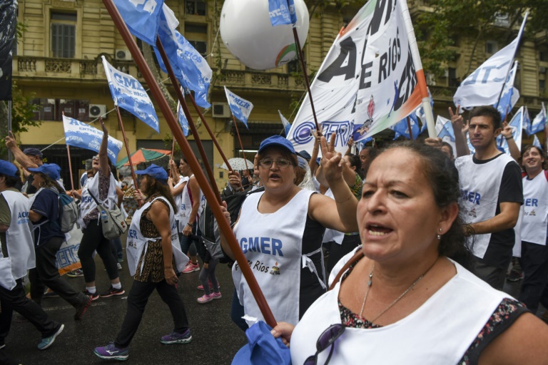 Argentina - manifestaciones - sindicatos - desempleo - gobierno