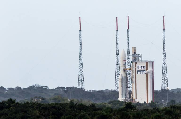 Guayana,Brasil,Francia,espacio,ciencia,satlite,social