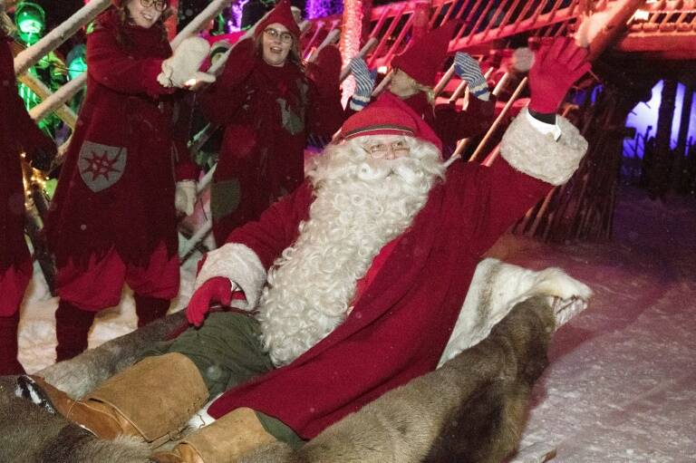 USA - Canada - Noël - défense - insolite
