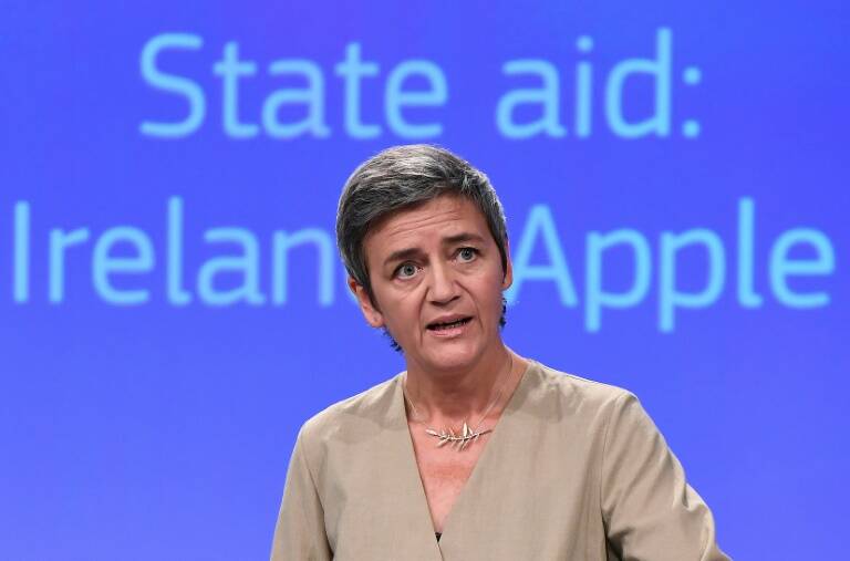 GB,UE,finanzas,móvil,empresas,informática,Irlanda