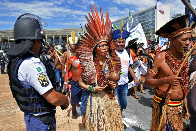 Brasil,indgenas,minoras,manifestaciones