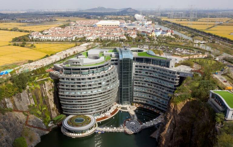 Lifestyle - economy - China - hotels - quarry