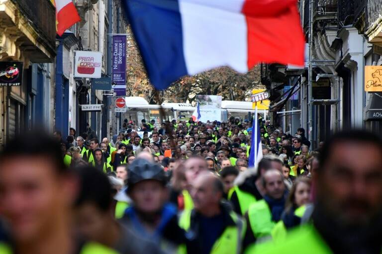 Francia - manifestaciones - política - economía