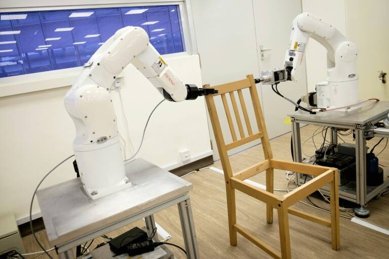 Singapour - sciences - loisirs - entreprises - robot