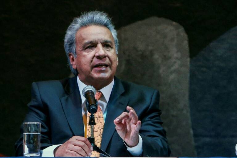 Ecuador - economía - préstamos