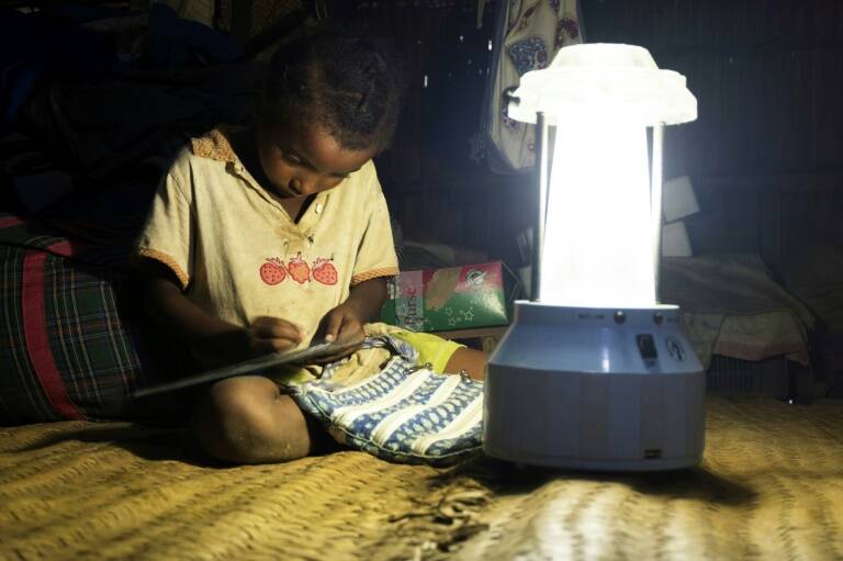 Madagascar - electricidad - pobreza - sociedad