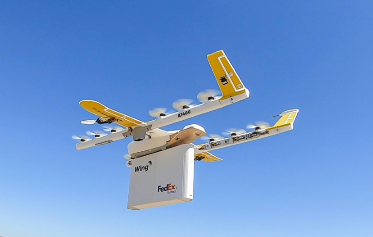 technologies - mobiles - distribution - services - santé - aviation - transport - USA