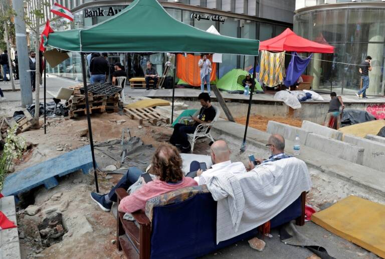 Líbano, manifestaciones, bancos, política