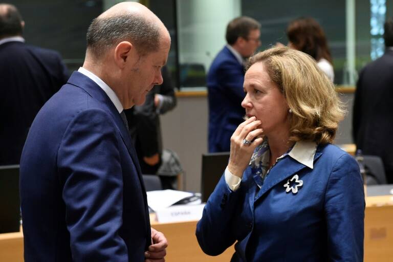 España - déficit - crecimiento - economía - política