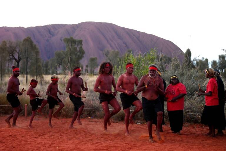 Australia - tourism - Uluru - indigenous