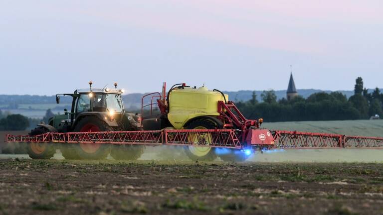 agriculture - environnement - industrie - chimie - gouvernement - santé