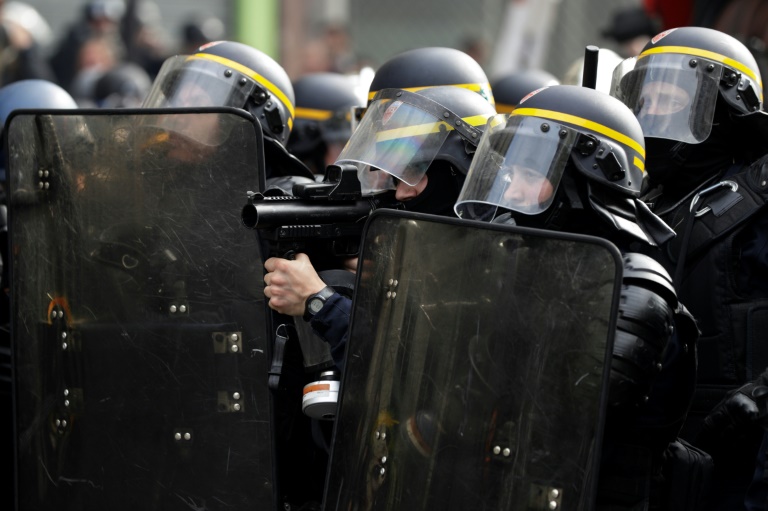Francia - manifestaciones - 1mayo - polica - investigacin