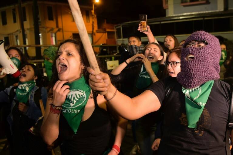 Ecuador - aborto - parlamento