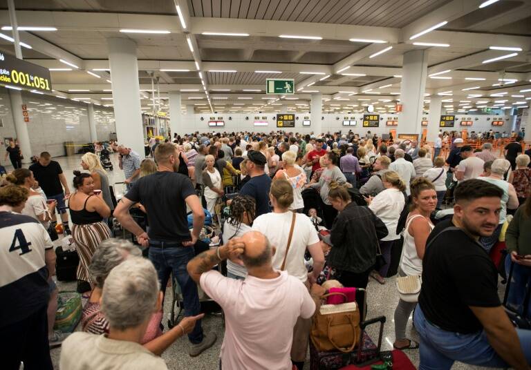 España - empresas - viajes - turismo - aviación - GB
