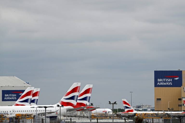 GB - aviación - política - virus - epidemia - justicia
