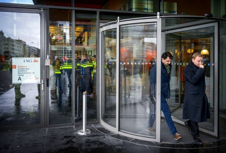 Holanda - empresas - investigación - bancos - criminalidad - policía - explosivo