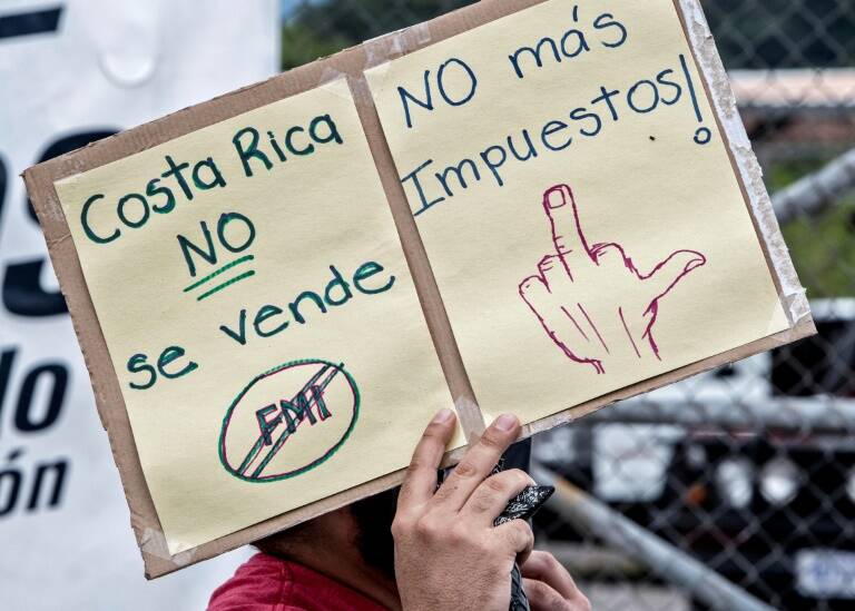 CostaRica - manifestaciones - política - déficit - virus - creciiento - pandemia