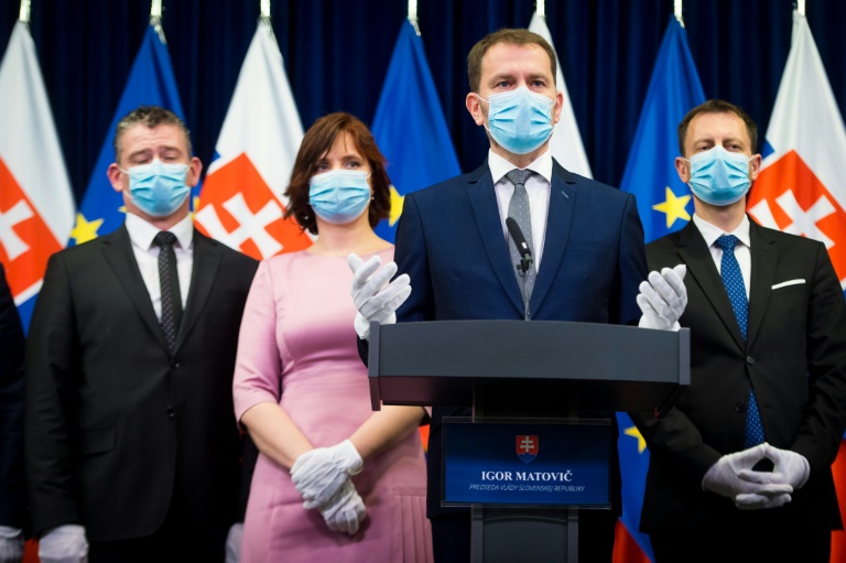 salud - poltica - Eslovaquia - virus - delito