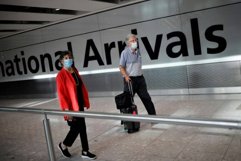 GB - gobierno - epidemia - turismo - virus - aviación - salud