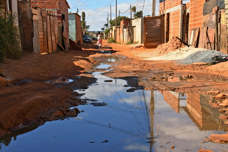 Brasil - poltica - agua - proyecto - ley - pandemia