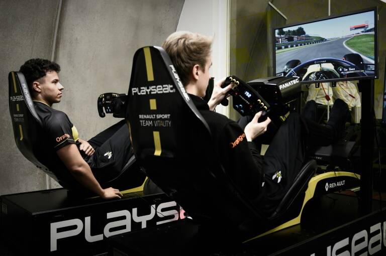 auto - moto - sport - eSports - jeux - internet - pandémie - virus - santé - technologies - informatique - logiciel