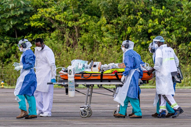 Francia - Guayana - Brasil - pandemia
