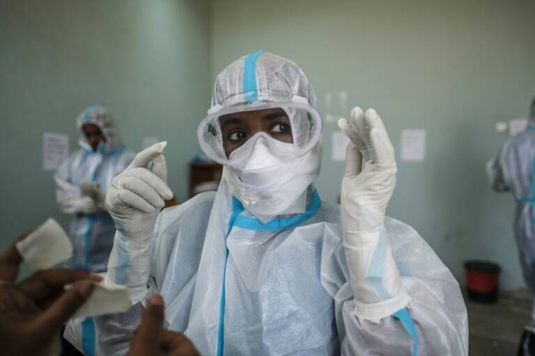 Francia - medicina - epidemia - virus - salud - farmacéutica