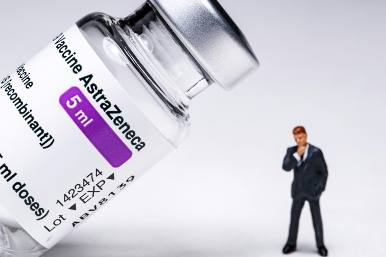 GB - pandemia - farmacéutica - vacunas - salud