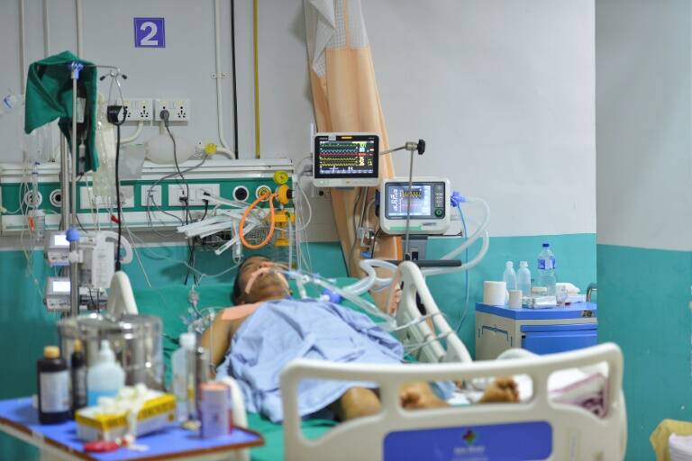 Nepal - pandemia - epidemia - hospital - virus - salud